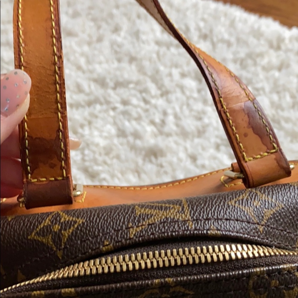 Louis Vuitton Excursion Bag - image 8